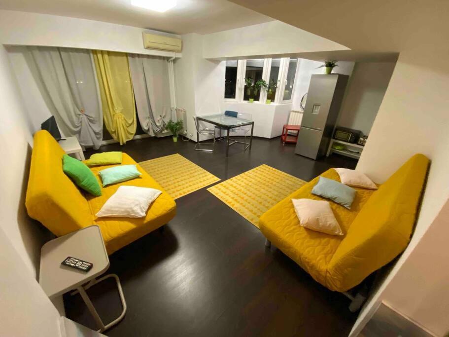 Green Apartment 43 Bukarest Exteriör bild