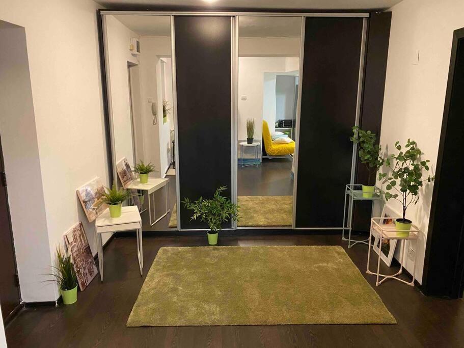 Green Apartment 43 Bukarest Exteriör bild